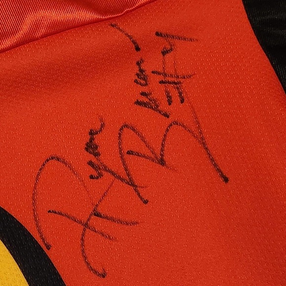 VTG New Haven Ninjas Arena Football TEAM SIGNED AUTOGRAPHED Jersey - Picture 15 of 16